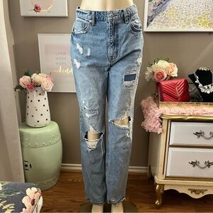 Free People distressed CRVY denim jeans size 29
